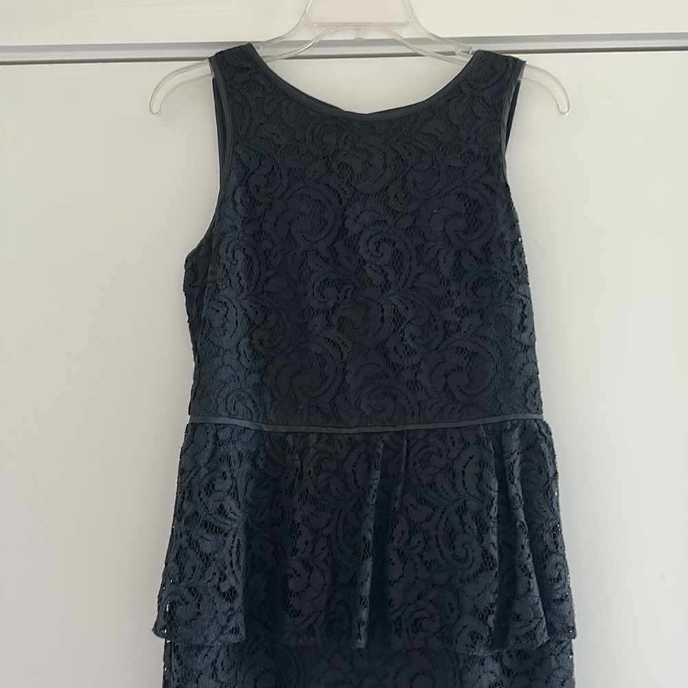 LIKE NEW black lace cocktail dress - Picture 4 of 7
